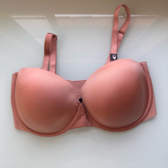 New VS Bare Illusions Lightly Lined Smooth Uplift Strapless Multi Way Bra - Picture 3 of 7